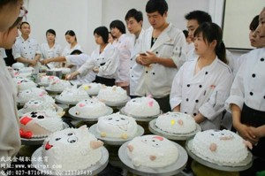 蛋糕烘焙培训武汉蛋糕学习武汉西点学习图片