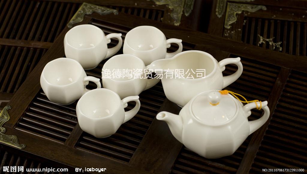 供应茶具套装新款陶瓷茶具，，中国红茶具套装图片