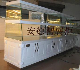 廣州羅馬柱R4面包展示柜圖片