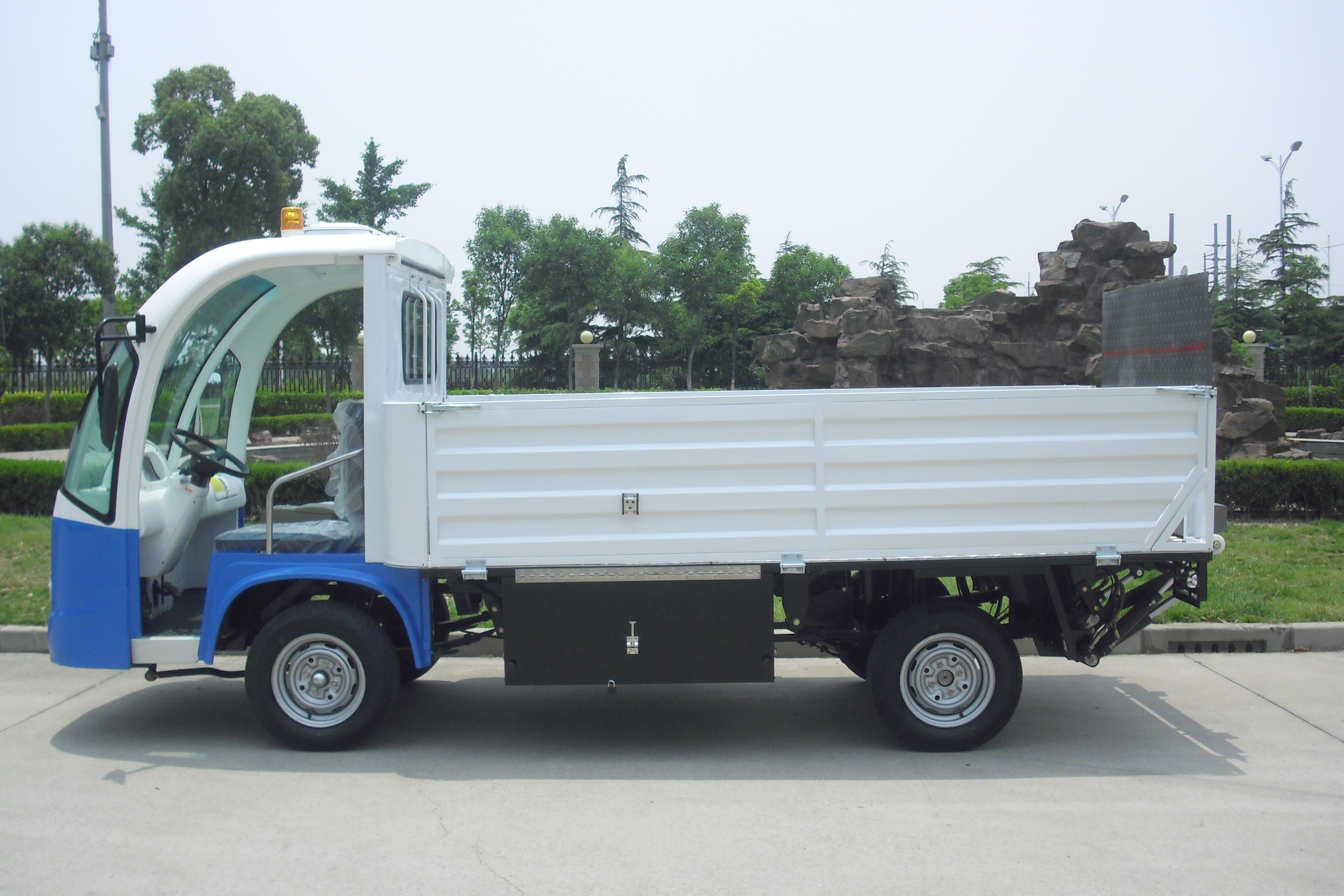 十二桶駁運(yùn)車圖片/十二桶駁運(yùn)車樣板圖 (3)