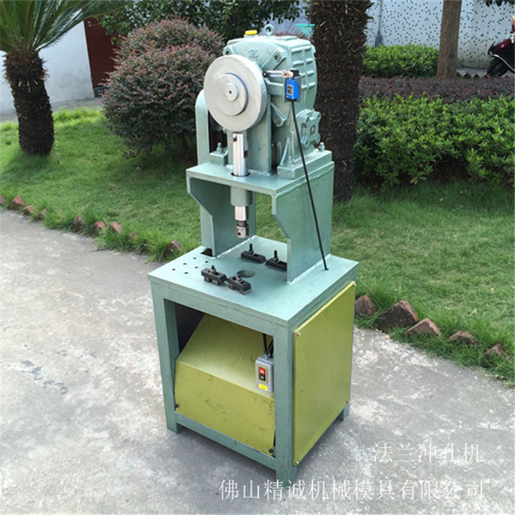 護(hù)欄沖孔機(jī)械圖片/護(hù)欄沖孔機(jī)械樣板圖 (3)