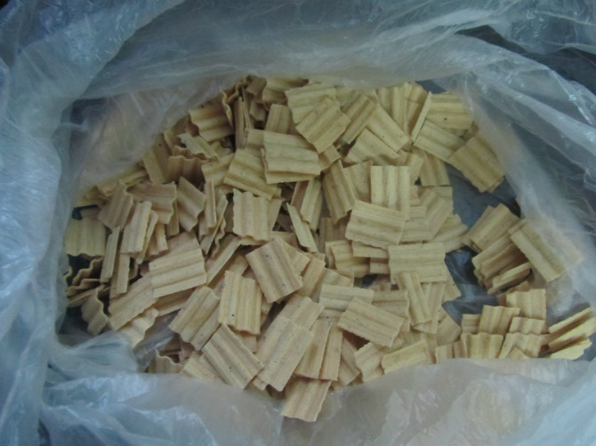 供應(yīng)鍋巴生產(chǎn)線、原糧鍋巴生產(chǎn)線