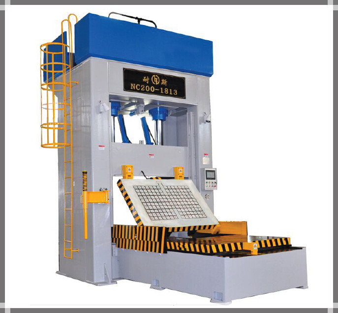 山東高質(zhì)量立式臥式合模機(jī)圖片