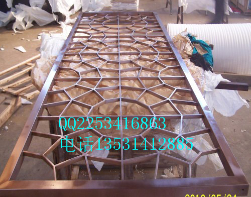 高檔別墅電鍍古銅板雕刻屏風(fēng)圖片