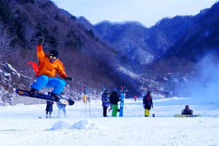 供应汉中市留坝紫柏山国际滑雪场图片