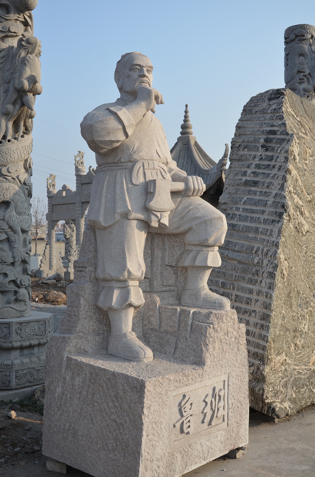 石雕魯班像巧圣百業(yè)祖師雕像人像圖片