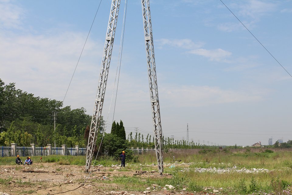 供应圆抱杆；铝合金结构抱杆；框架抱杆；铝合金抱杆；铝合金结构扒杆，电力抱杆，起重抱杆，起吊抱杆图片