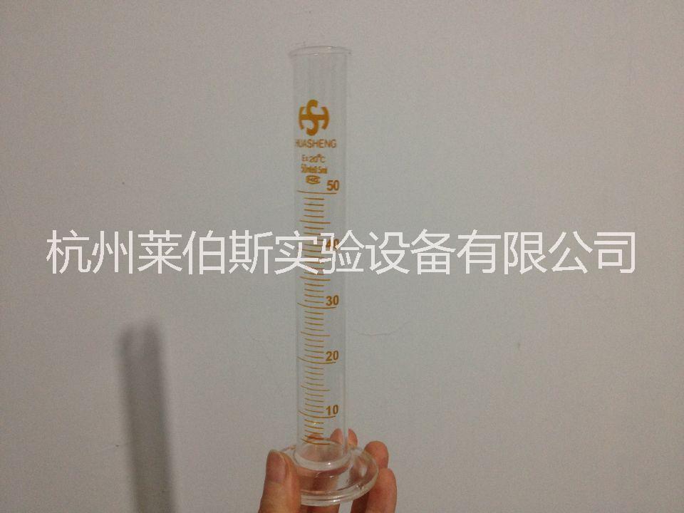 供应用于液体取液的5ml-2000ml玻璃量筒图片