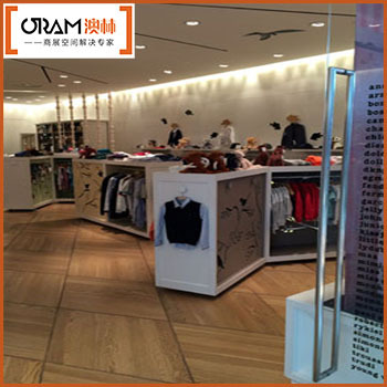 服裝展柜 900元圖片