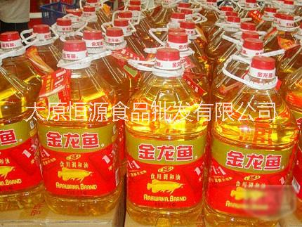 供应用于批发的大豆油调和油食用油厂家直销橄榄油山茶油玉米油葵花油菜籽油玉米胚芽油坚果调和油价格图片