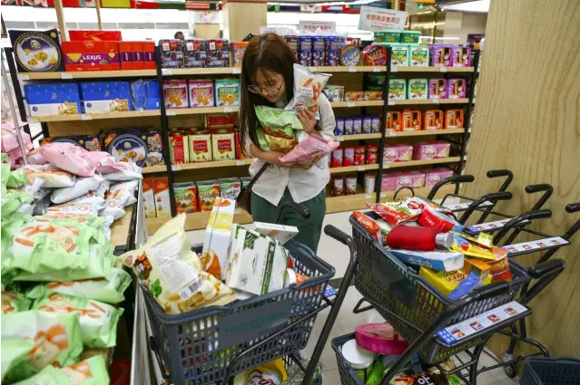 进口便利店加盟休闲食品加盟进口食品加盟零食店加盟店超市加盟母婴店加盟图片