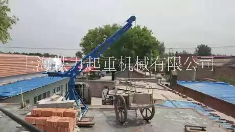 供应装修小型机械多功能0.5吨360度旋转建筑装修小型机械室外吊运提升机图片