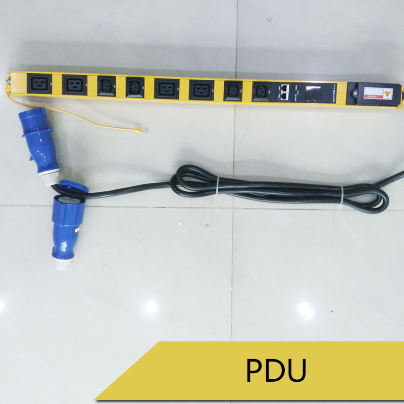 PDU 机柜用电源分配插座 机架式电源分配单元 防雷PDU 机柜插座图片