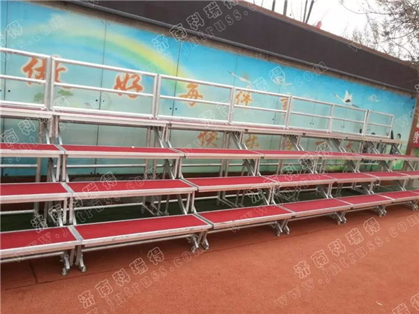 實(shí)用活動(dòng)合唱臺(tái)車展舞臺(tái)合唱臺(tái)圖片