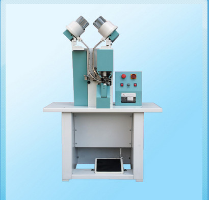 JD-98全自动冲孔钉气眼机鞋眼铆合机铆钉机鸡眼机鞋扣机鞋孔机温州广东山东厂家供应适用于高档皮鞋皮具、服装、箱图片
