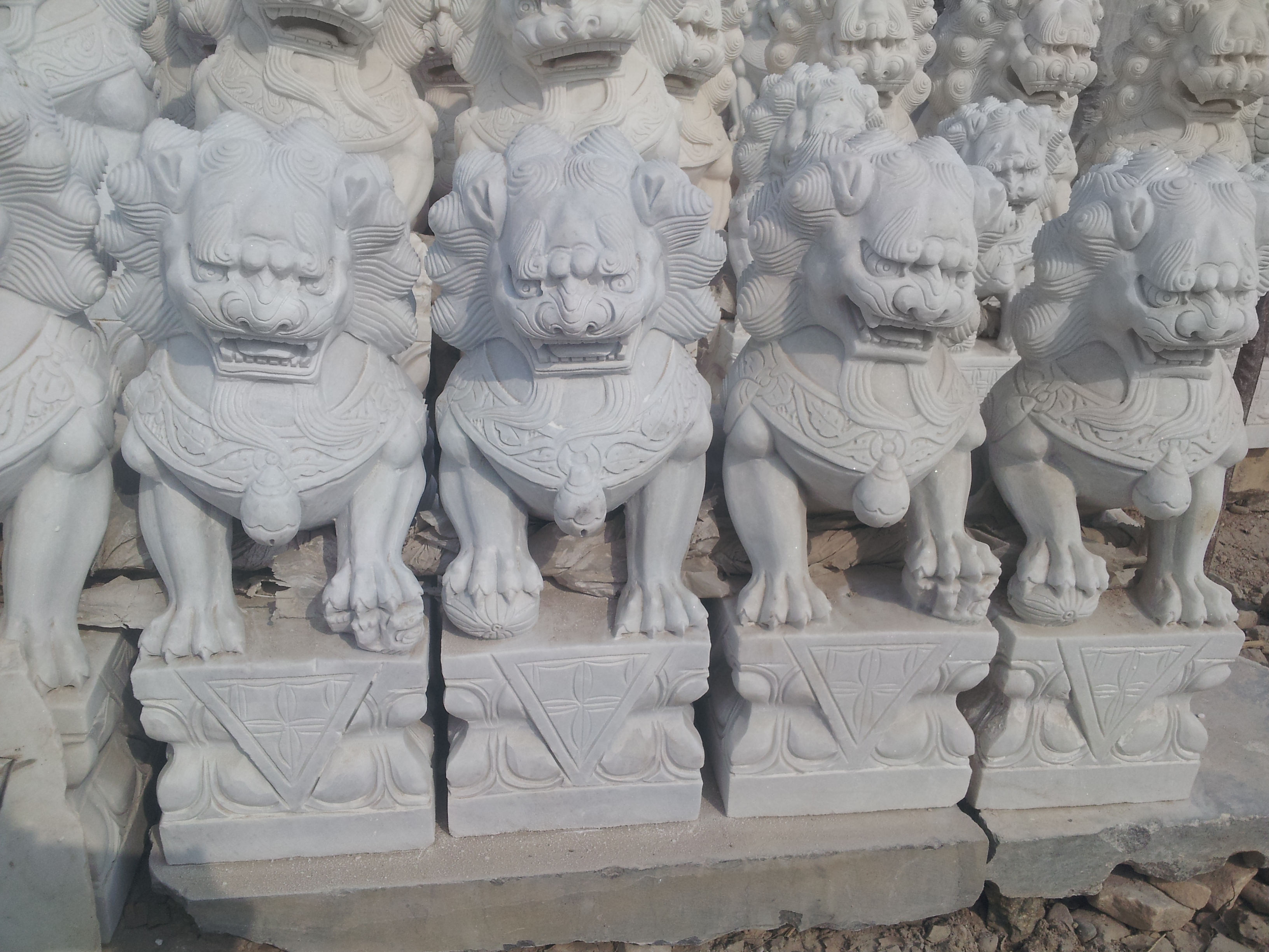 石獅子雕刻圖片/石獅子雕刻樣板圖 (3)