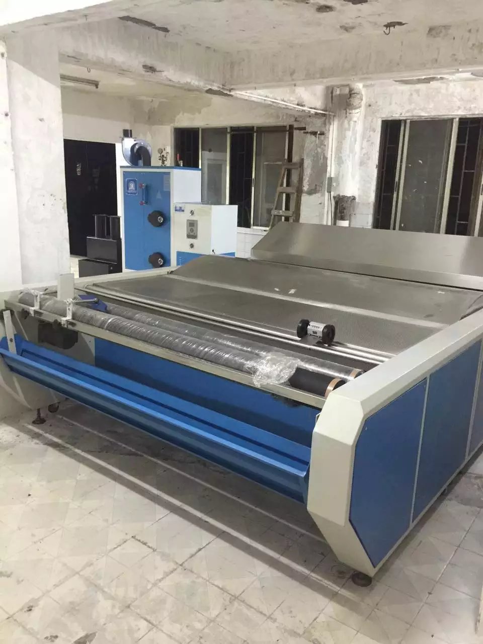 網(wǎng)帶縮水定型機(jī)圖片