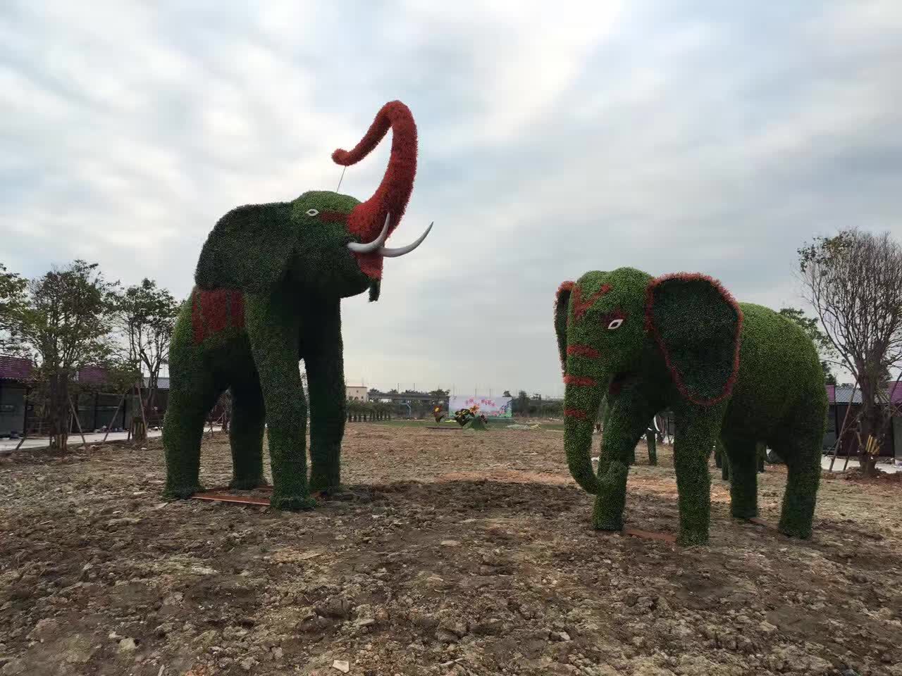 仿真园林景观气氛布置雕塑 房地产景观人物雕塑定制 仿真动物景观园林设计 仿真绿植造型图片