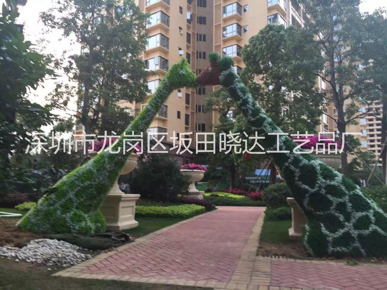 园林绿植动物 仿真长颈鹿园林绿植绿雕动物植绒动物