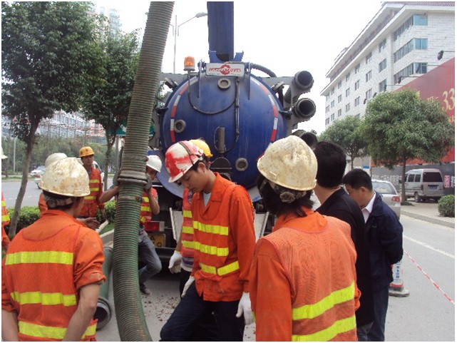 杭州市大型管道疏通清污排水/高压 杭州市大型管道疏通清污排水管 杭州市政大型管道疏通清污排水管图片