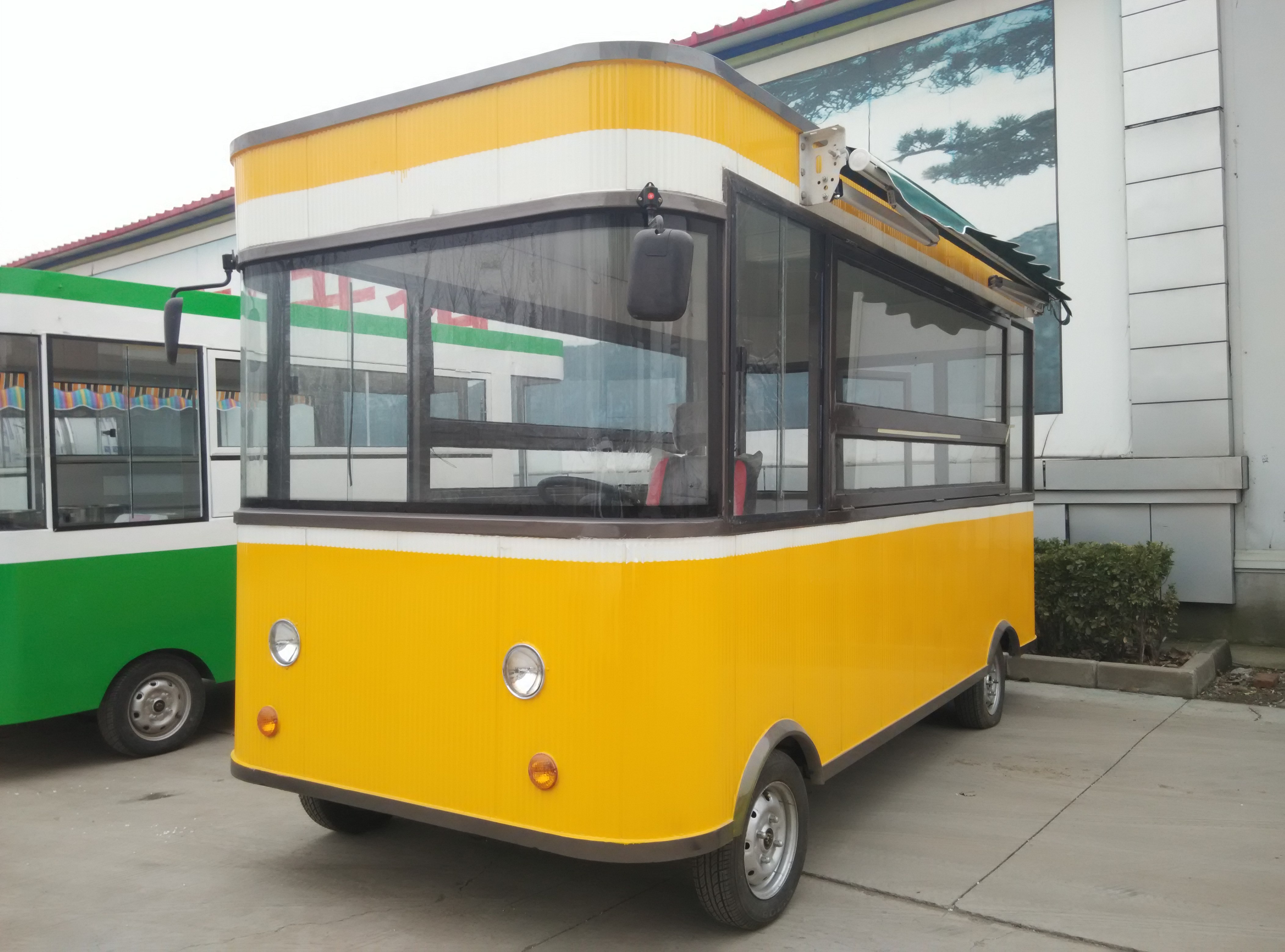 电动餐车小吃车电动四轮中巴餐车 电动餐车供应商 电动餐车厂家图片