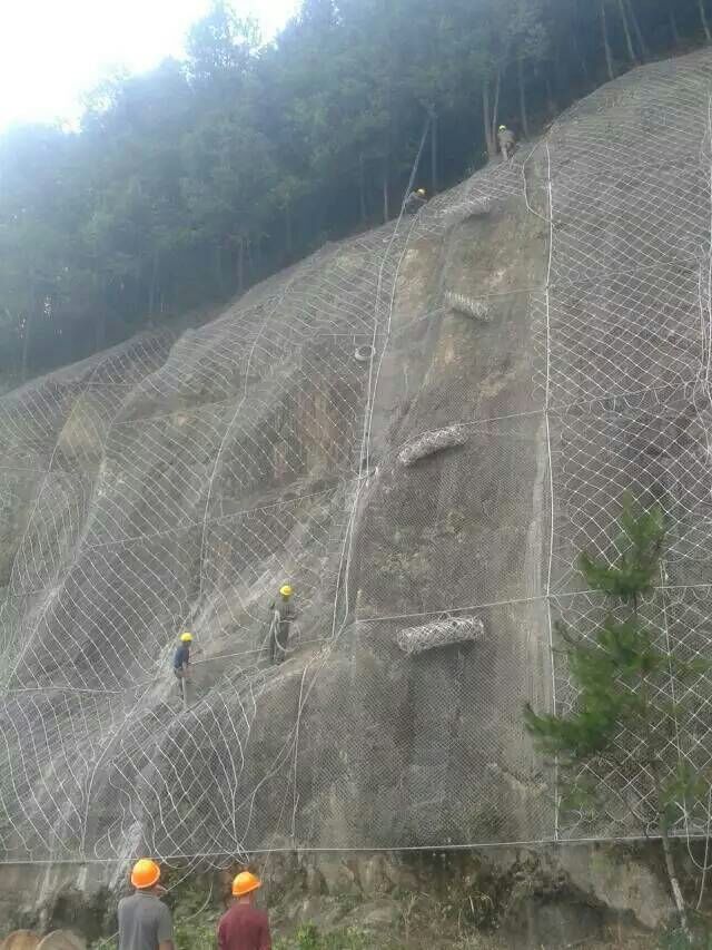 衡水市边坡防护网厂家.现货供应厂家防止山坡坠石防护网厂家.现货供应 山坡防护网厂家.现货供应 边坡防护网厂家.现货供应