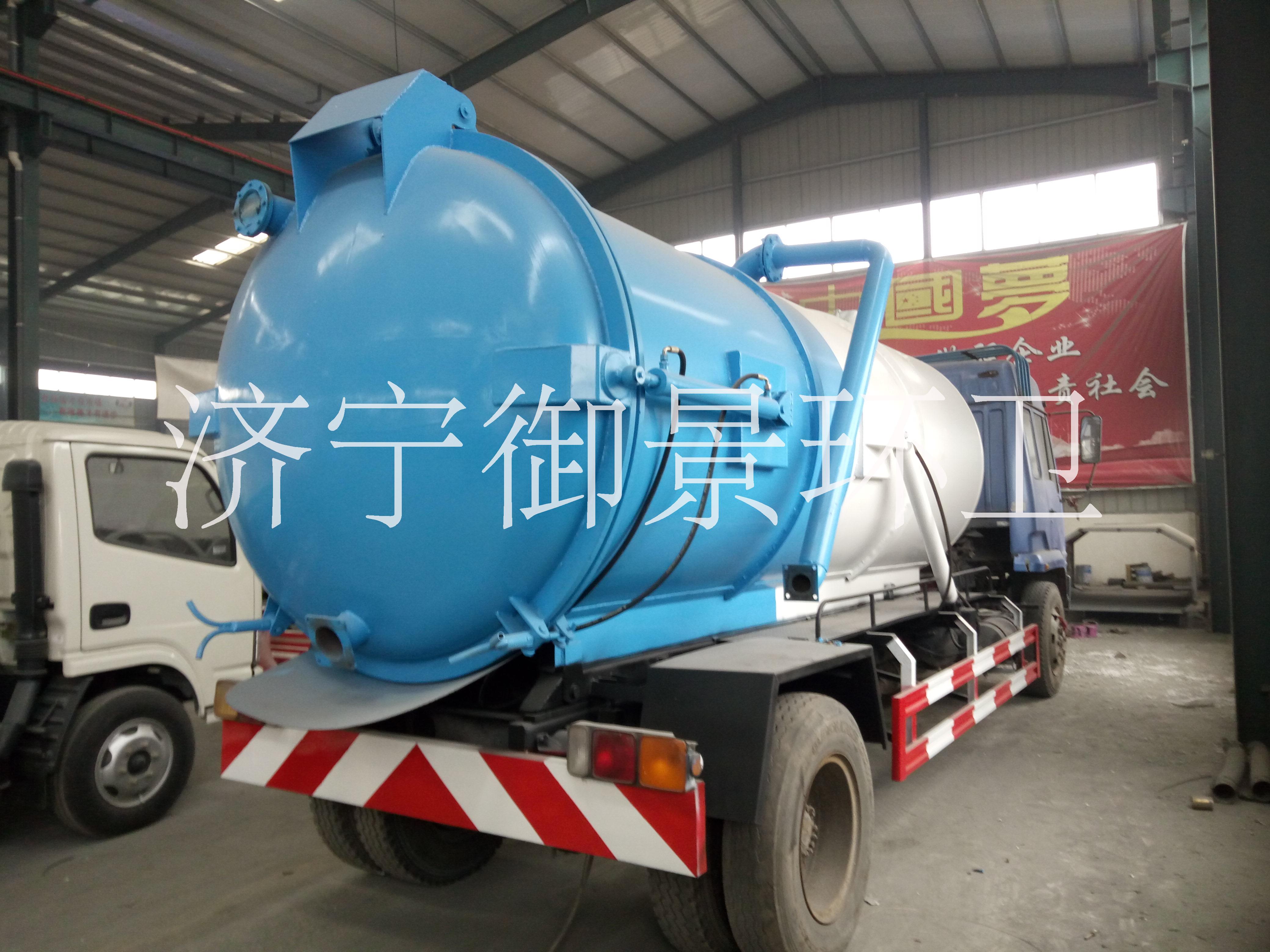 5方二手兼全新吸污車圖片