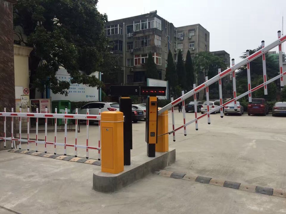 停車場車牌識(shí)別一體攝像機(jī)圖片/停車場車牌識(shí)別一體攝像機(jī)樣板圖 (4)