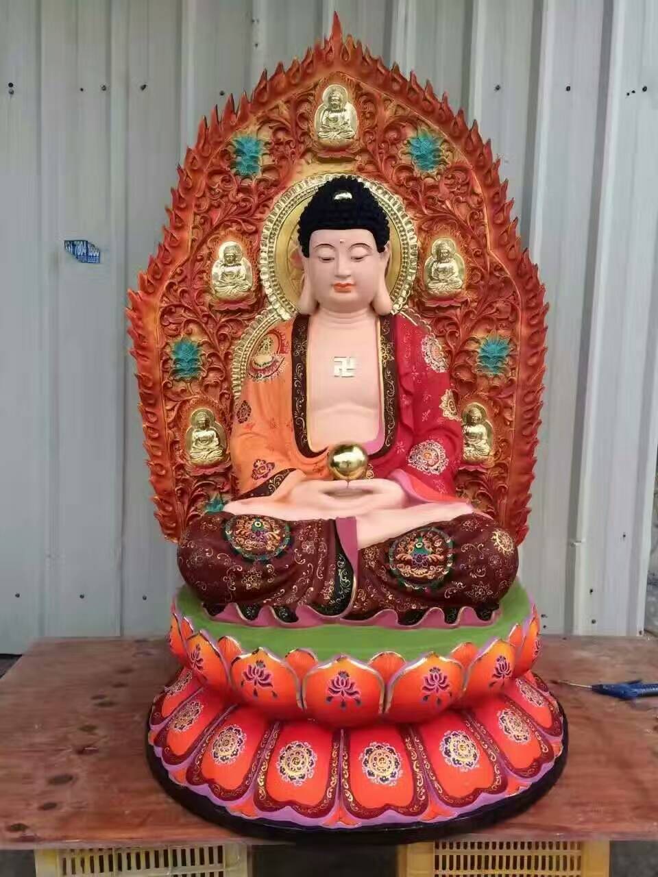 佛祖雕塑圖片