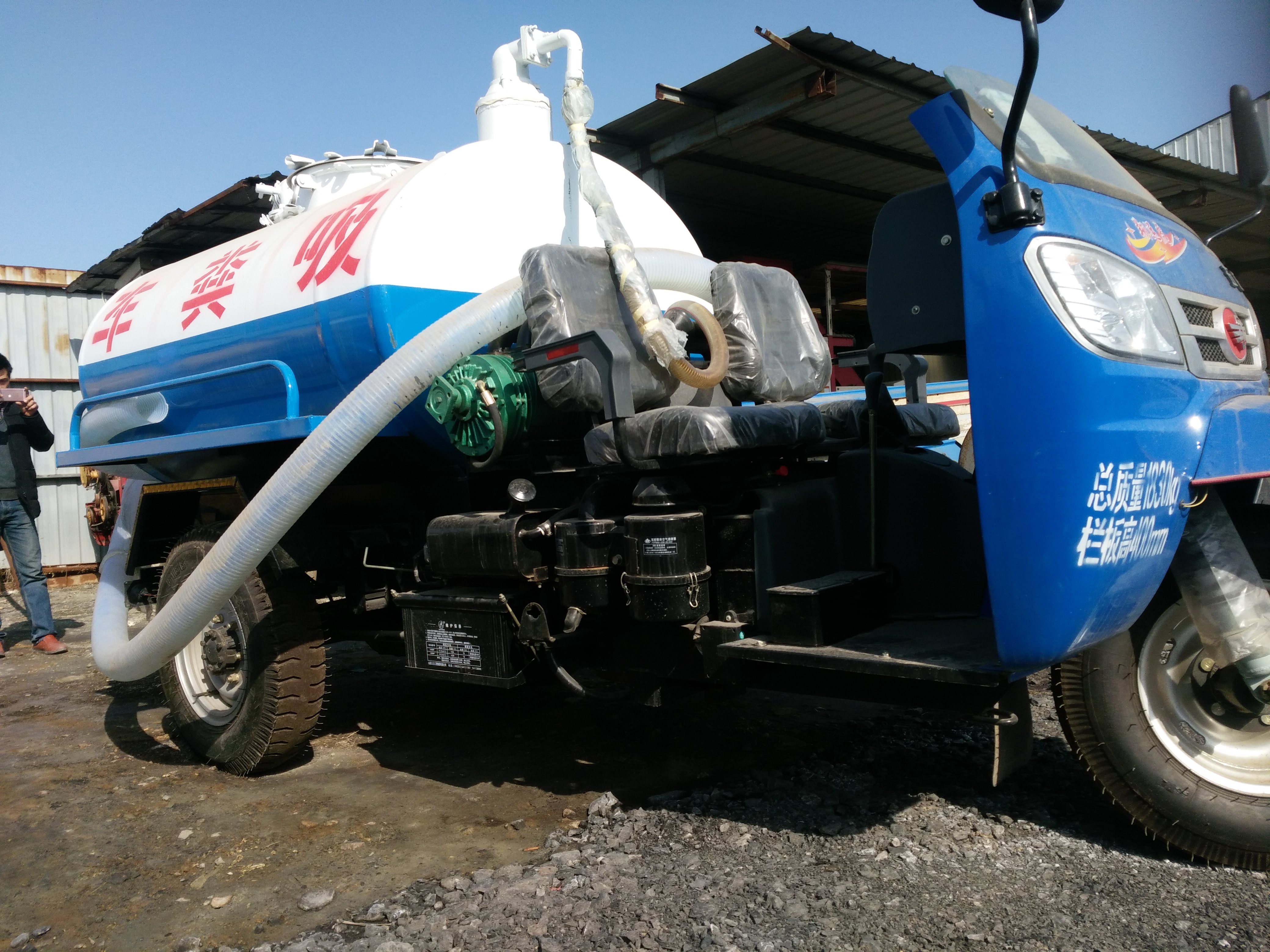 菏泽市三轮吸粪车 吸粪车厂家山东吸粪车厂家三轮吸粪车 吸粪车厂家山东吸粪车