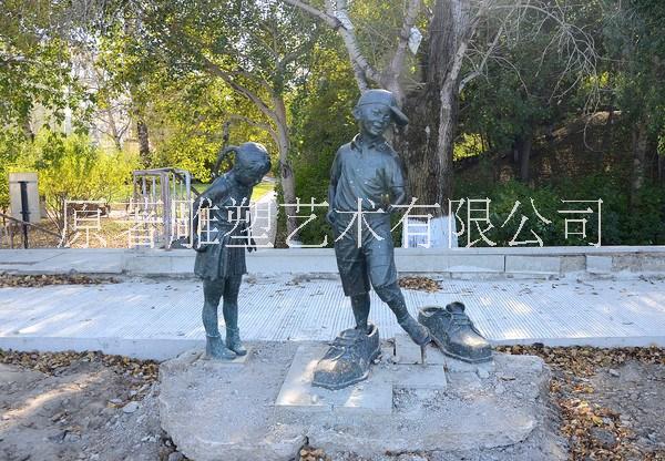 兒童主題性雕塑圖片
