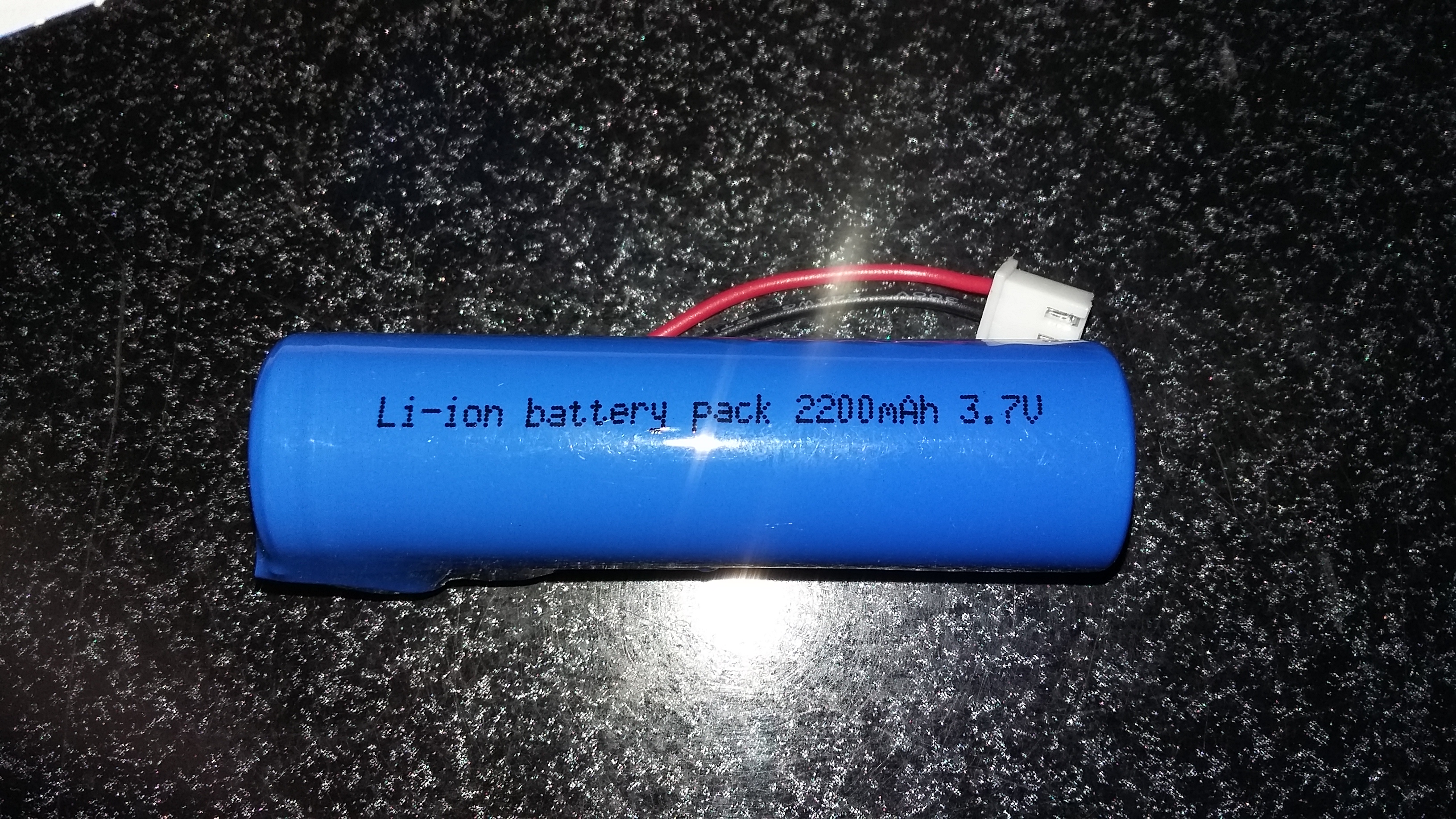 供应led头灯用3.7V2400mAH18650锂电池图片