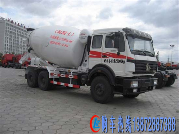 北奔重卡12方攪拌車圖片