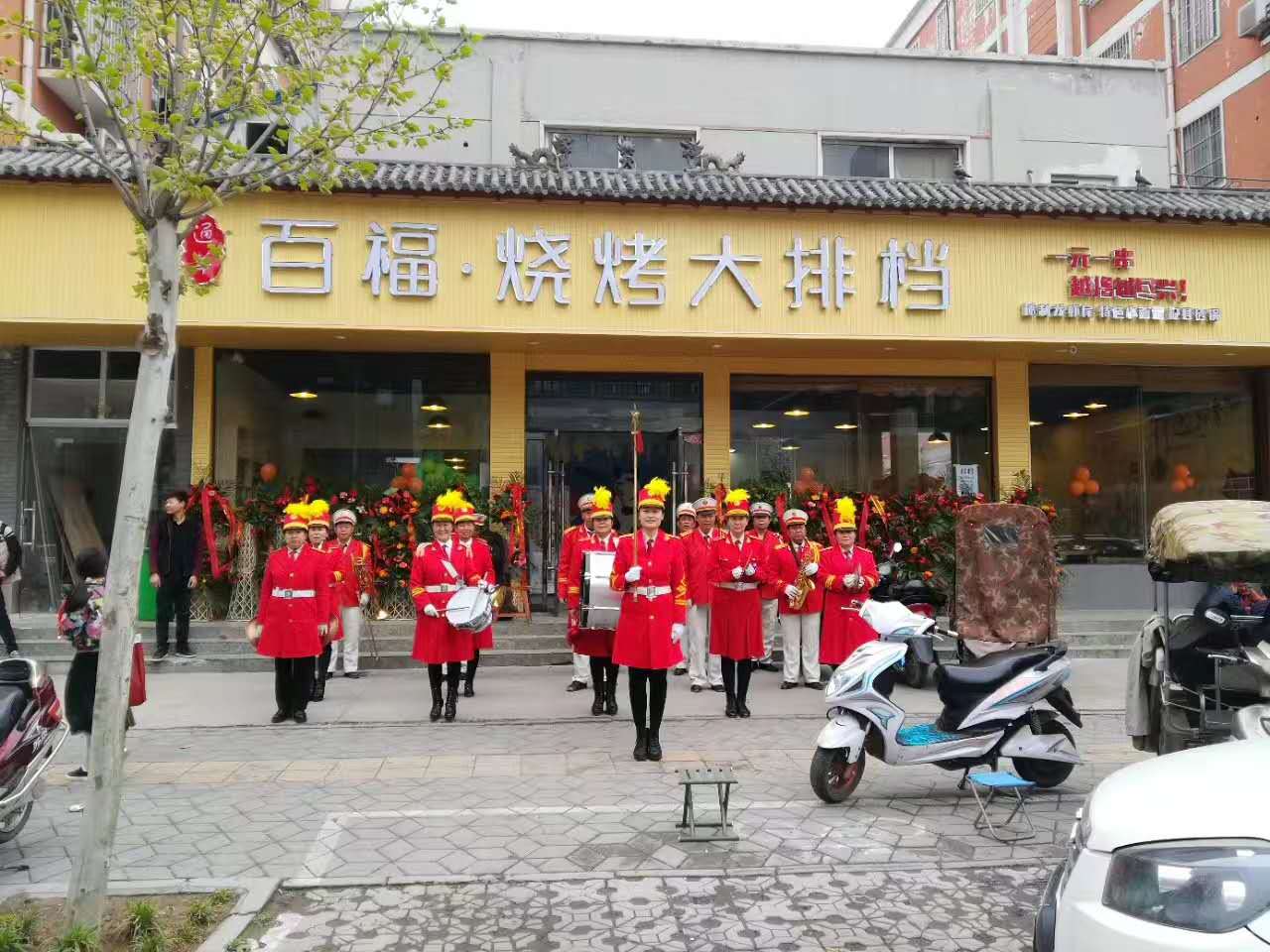 庆典活动雷亚舞台线阵音响现场执行 庆典策划雷亚舞台线阵音响现场执行 开业庆典物料图片