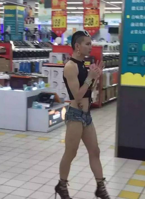 藝天下欄目為全天下夢(mèng)想人而生圖片/藝天下欄目為全天下夢(mèng)想人而生樣板圖 (4)