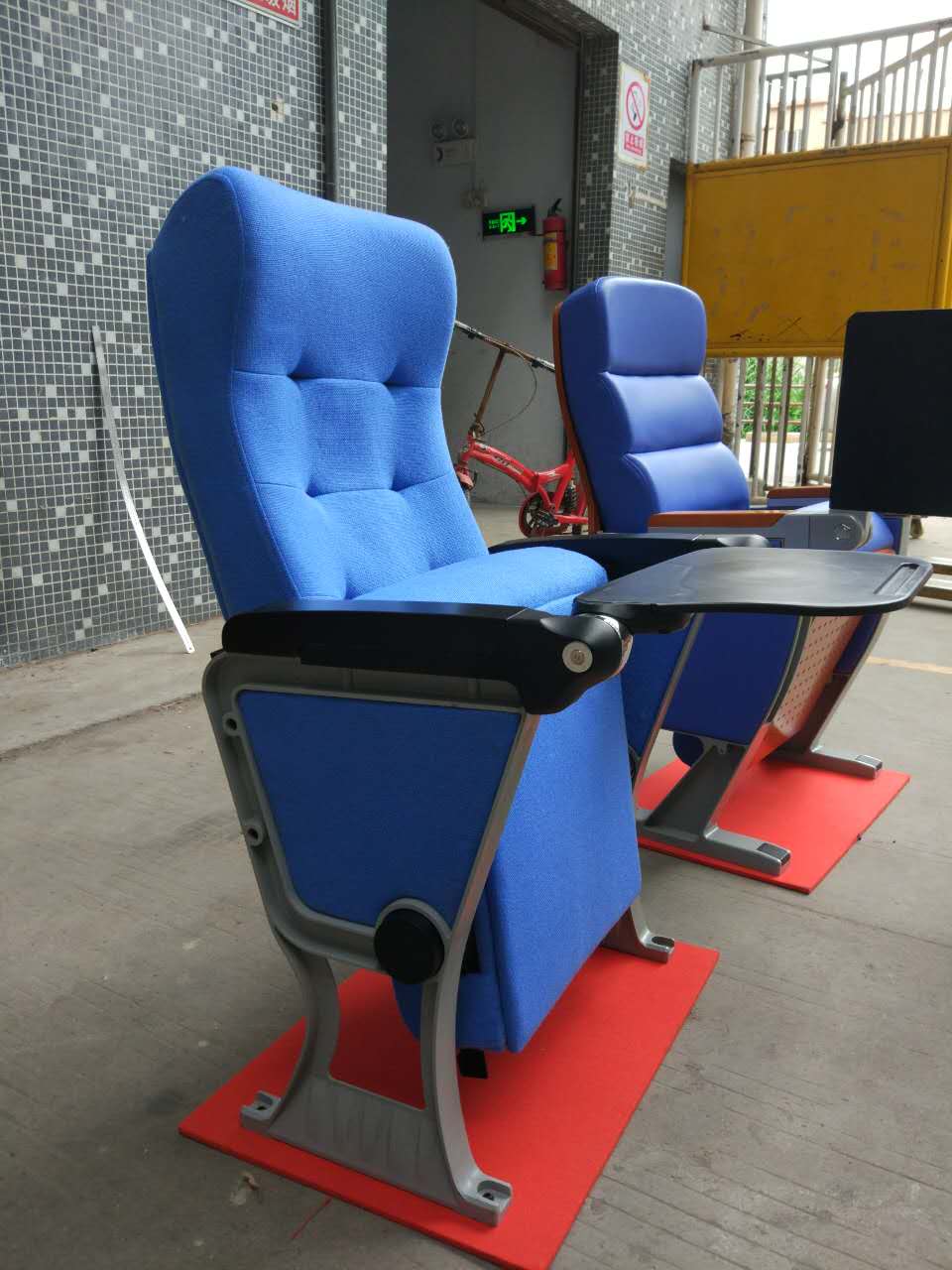 高級禮堂椅圖片