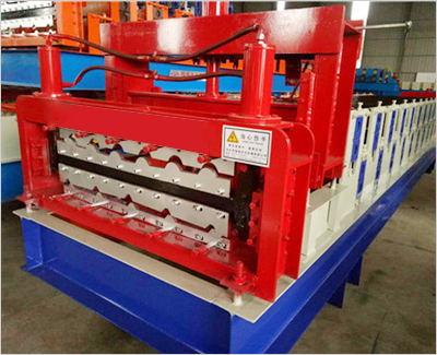 新型暢銷彩鋼機圖片