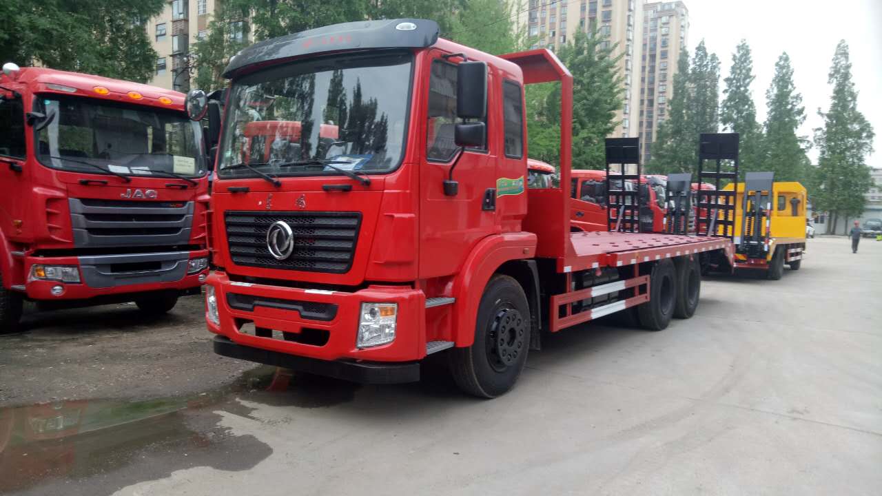 東風(fēng)特商后八輪大挖機(jī)平板車價(jià)格圖片