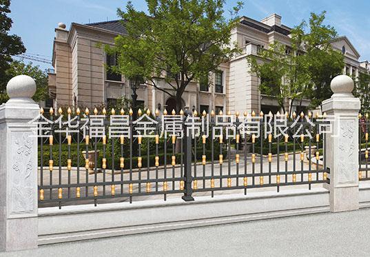 庭院圍欄庭院鋁藝圍欄圖片