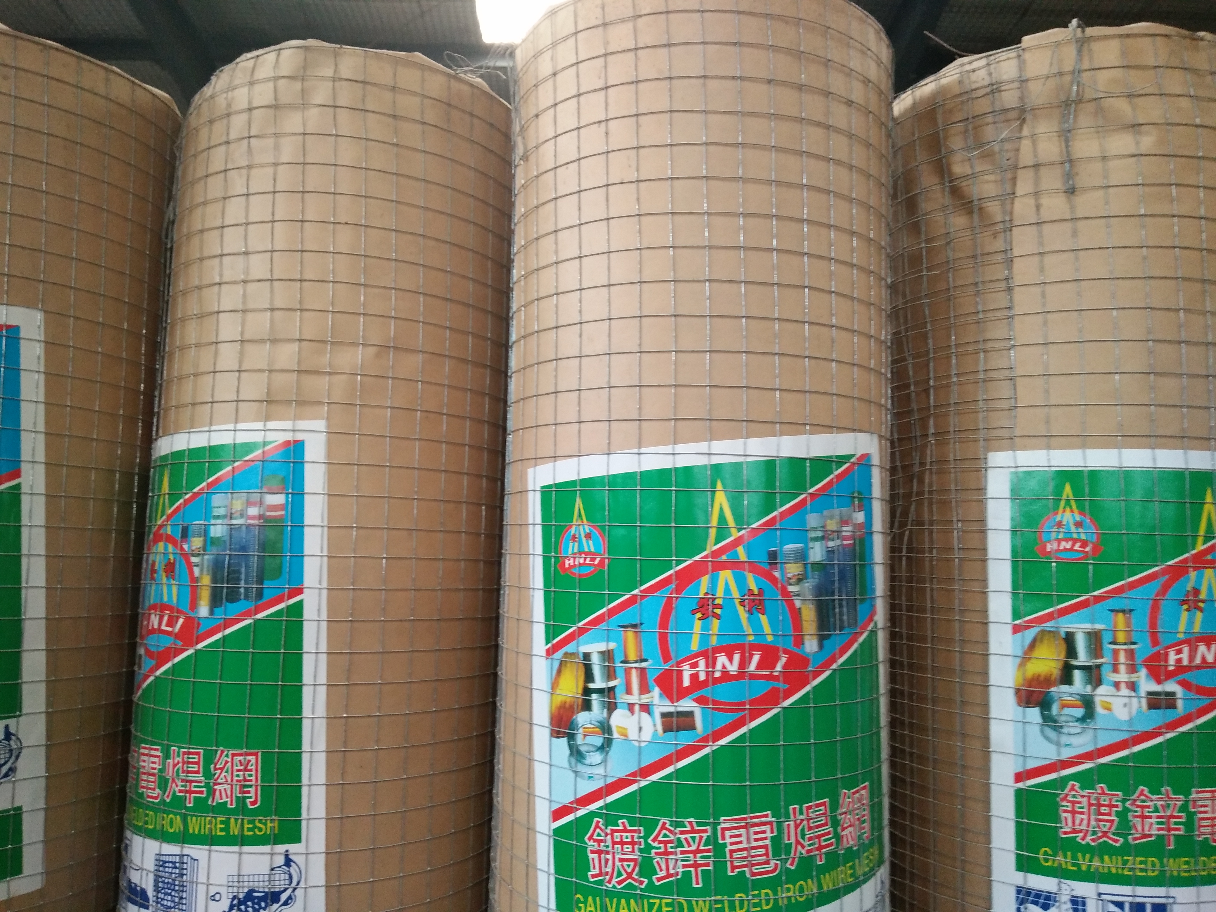 專業(yè)生產(chǎn)電焊網(wǎng)圖片/專業(yè)生產(chǎn)電焊網(wǎng)樣板圖 (3)