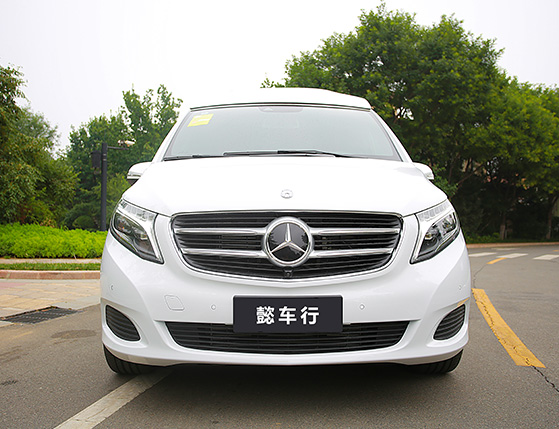 奔馳V260L添懿紅色版圖片