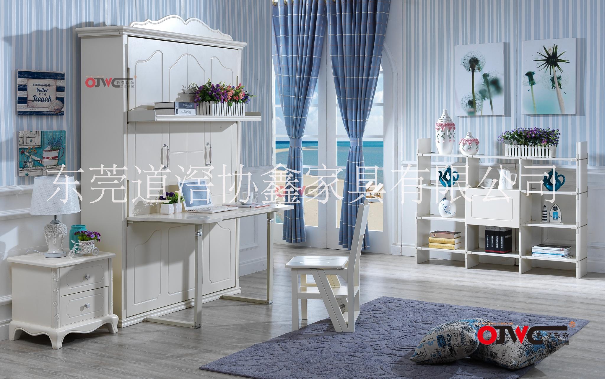 桌臺(tái)款隱形床圖片