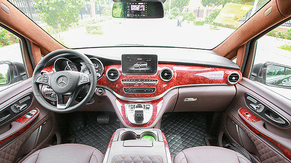 奔馳V260L添懿棕色款圖片