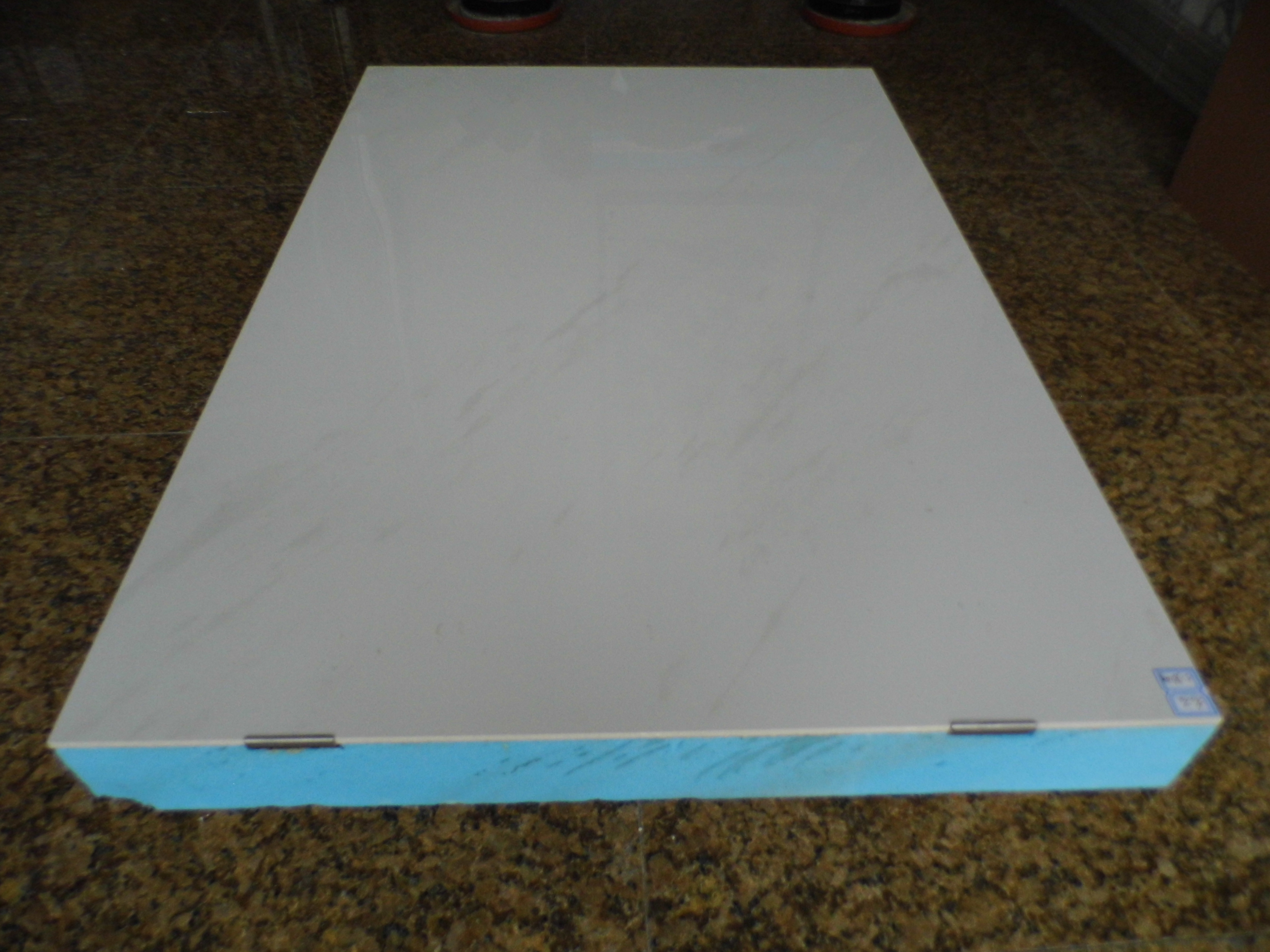 (米黃）超薄陶瓷保溫一體板