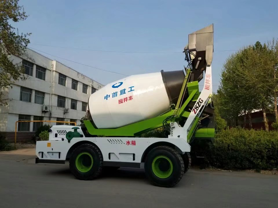 290度旋轉(zhuǎn)罐車 攪拌車的保養(yǎng)