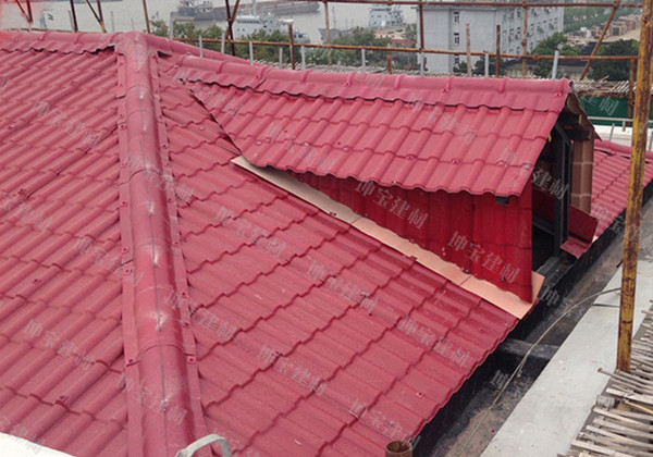 樹脂仿古琉璃瓦3.0mm 農(nóng)村自建房蓋瓦很土 合成樹脂瓦重塑瓦房之美！