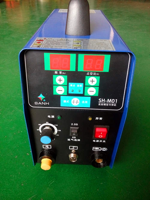免拋光不銹鋼冷焊機(jī)，三合冷焊機(jī)圖片