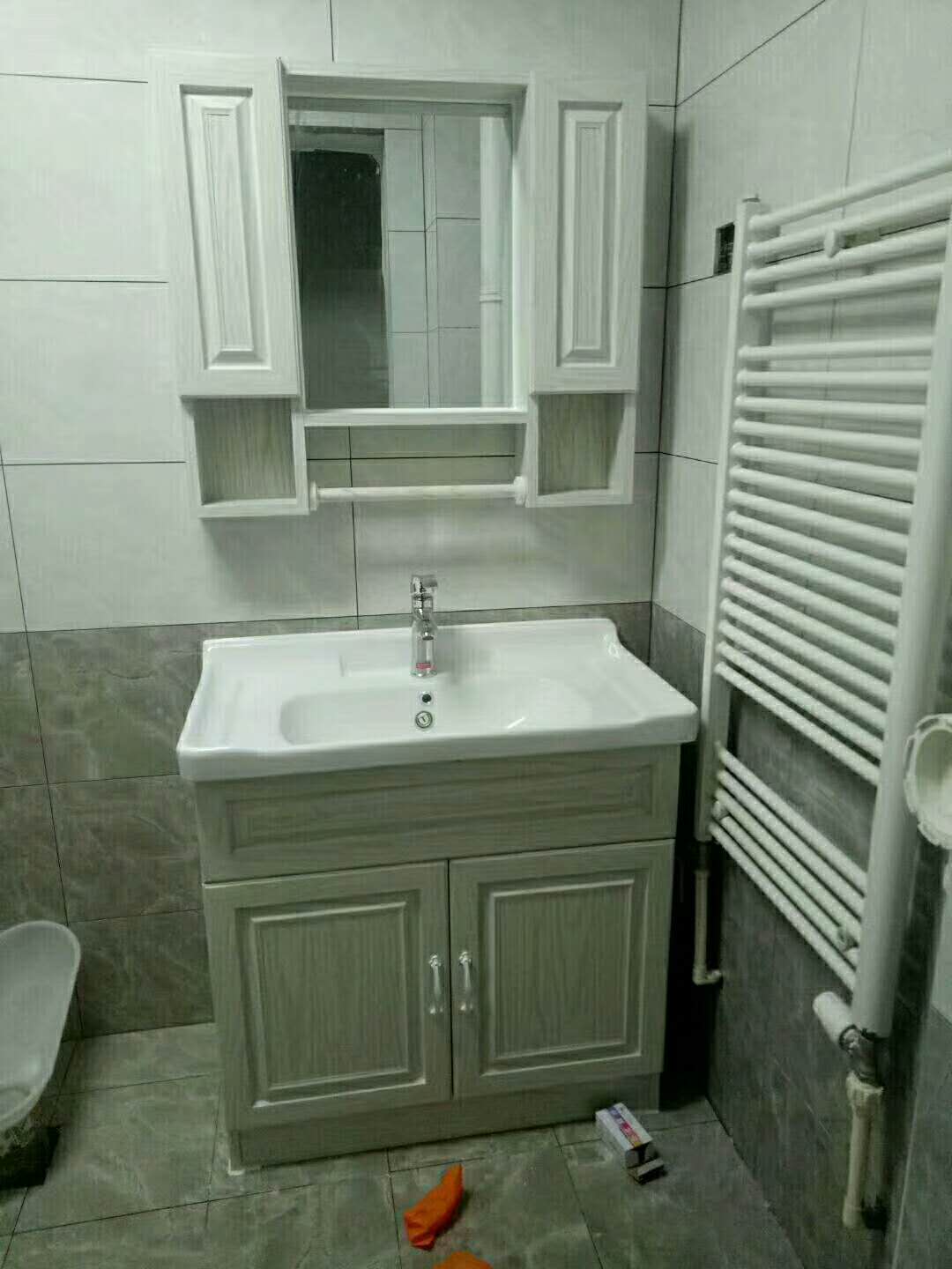 鋁合金洗浴柜圖片