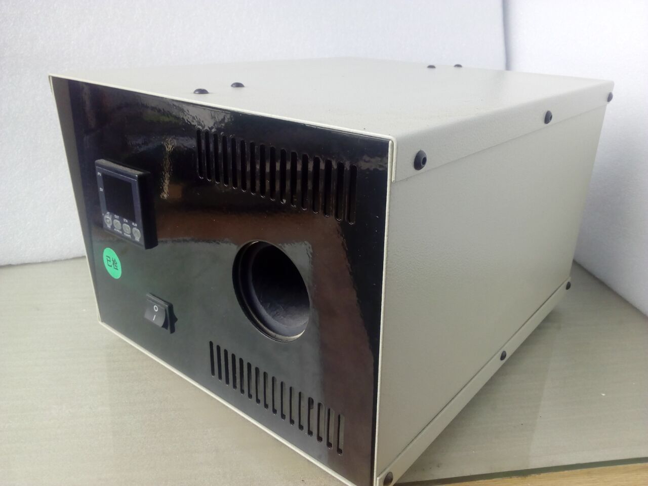 中溫黑體爐圖片