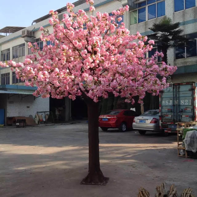 仿真假树厂家绿琴定制仿真大型樱花树玻璃钢制作广场装饰假树人造假花假树叶图片